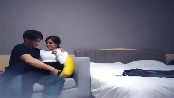 肌肉猛男Z艳遇深喉女神，口技炸裂欲仙欲死