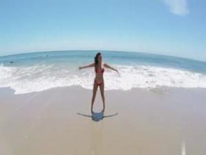 爆操兄弟精选：拉丁尤物Luna Star的销魂浪叫，湿身骑乘全开！